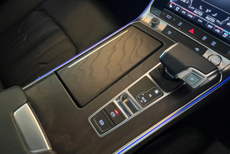 アウディ A7 中古車