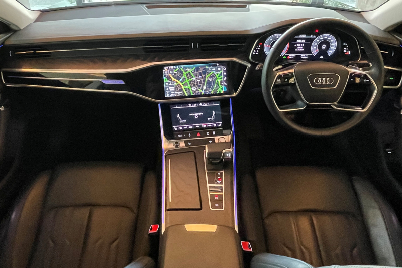 アウディ A7 中古車
