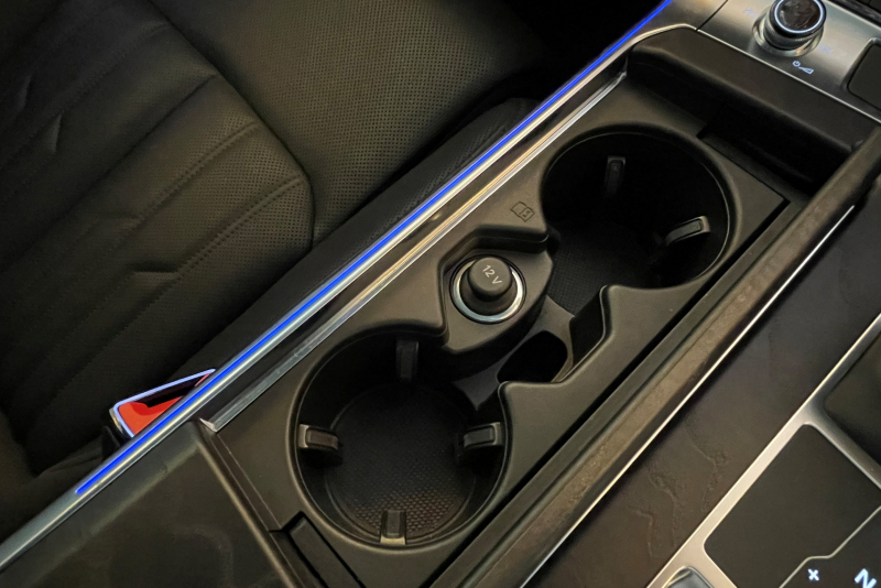 アウディ A7 中古車