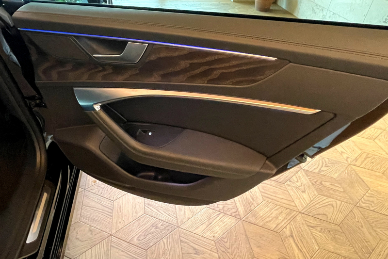 アウディ A7 中古車