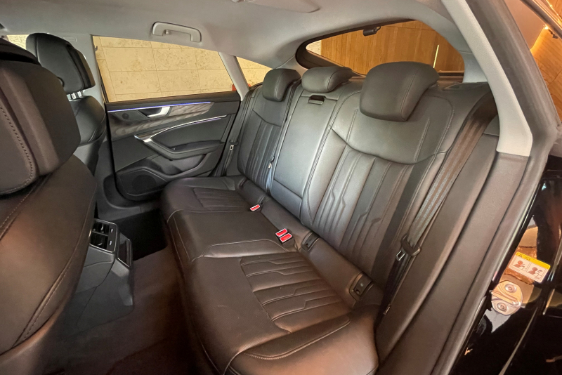 アウディ A7 中古車