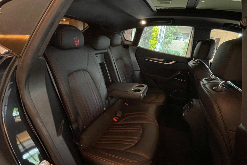 マセラティ レヴァンテ 中古車