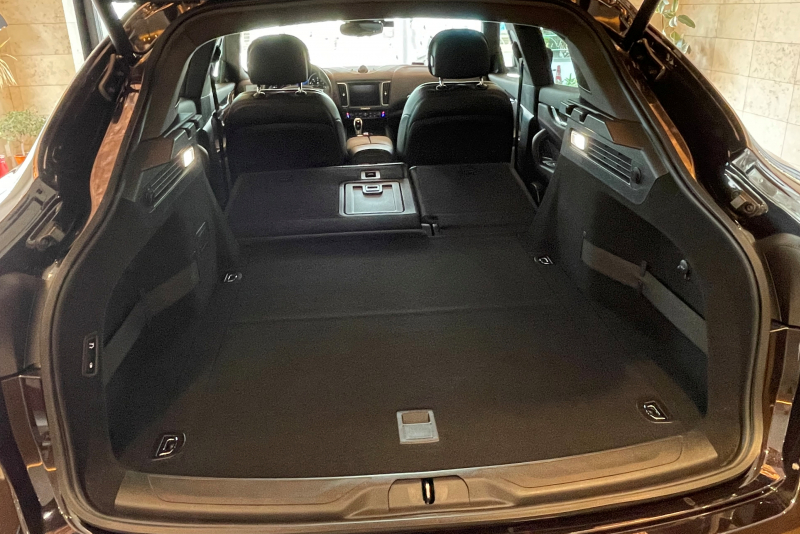 マセラティ レヴァンテ 中古車