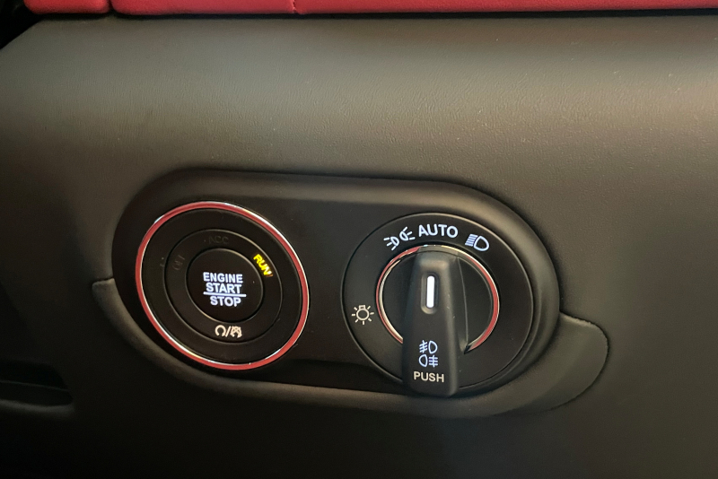 マセラティ レヴァンテ 中古車