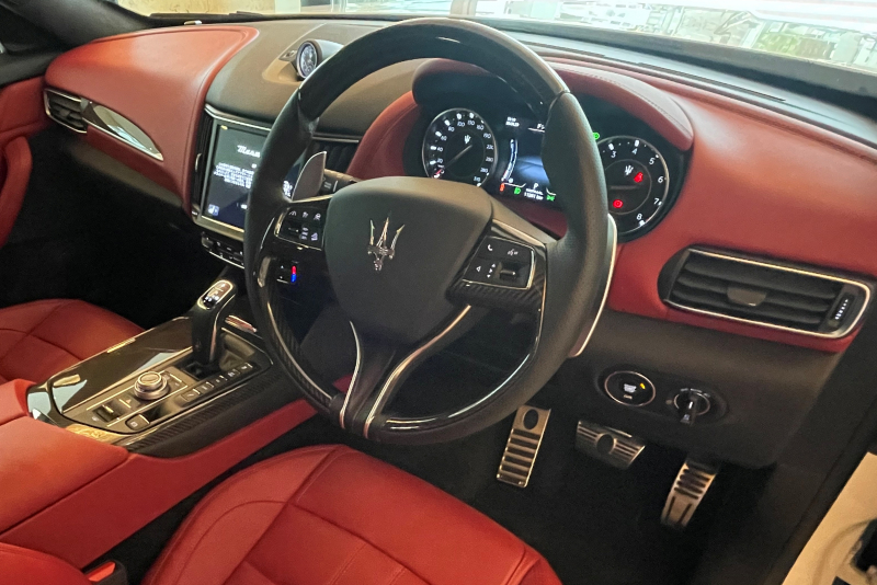 マセラティ レヴァンテ 中古車