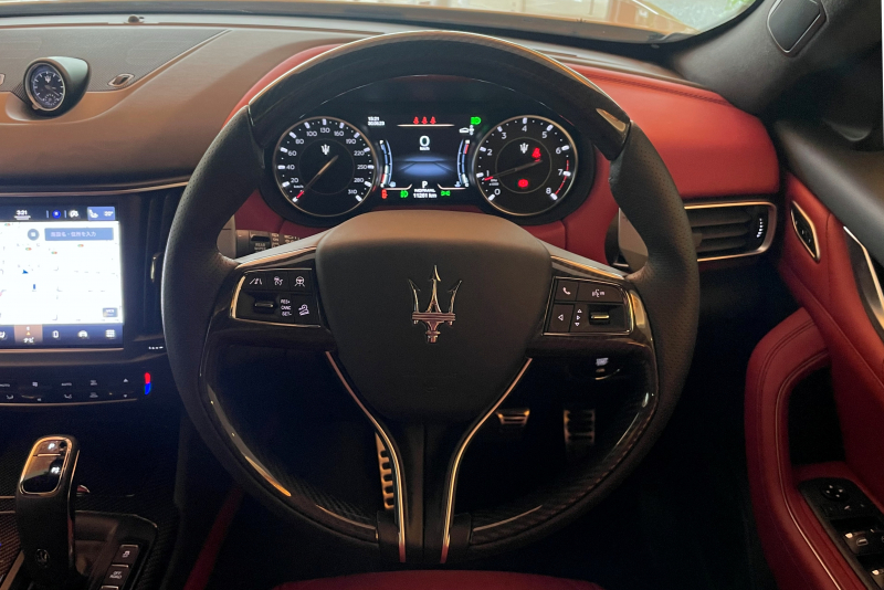 マセラティ レヴァンテ 中古車