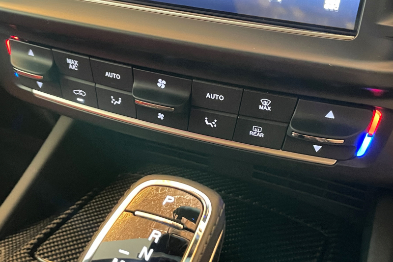 マセラティ レヴァンテ 中古車