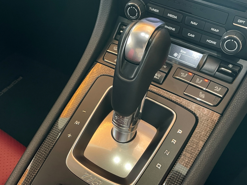 ポルシェ 718 ケイマン 中古車