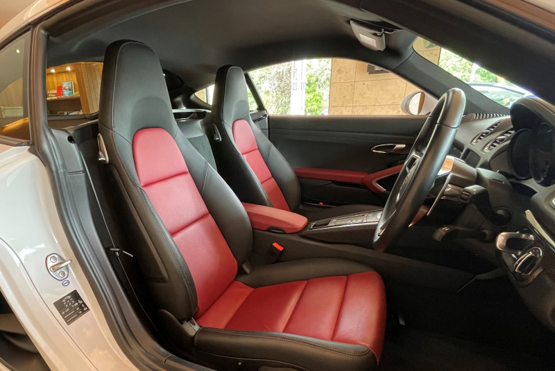 ポルシェ 718 ケイマン 中古車