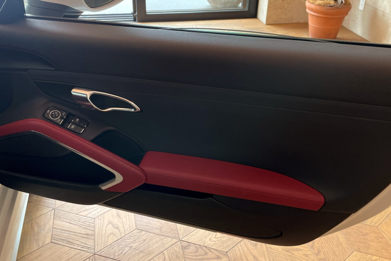 ポルシェ 718 ケイマン 中古車