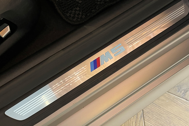 BMW 5シリーズ 中古車