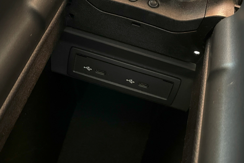 メルセデスベンツ GLB 中古車