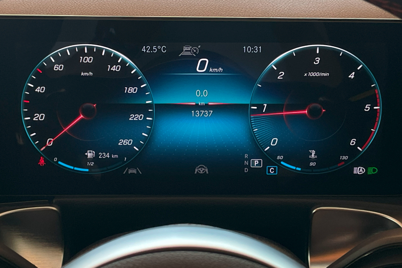 メルセデスベンツ GLB 中古車