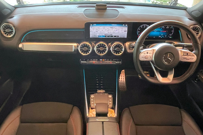 メルセデスベンツ GLB 中古車