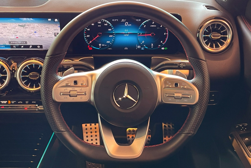 メルセデスベンツ GLB 中古車