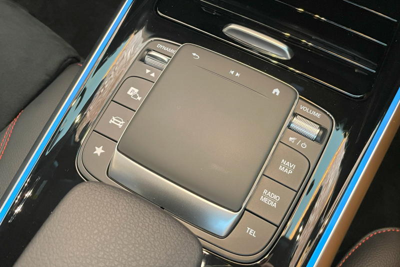 メルセデスベンツ GLB 中古車