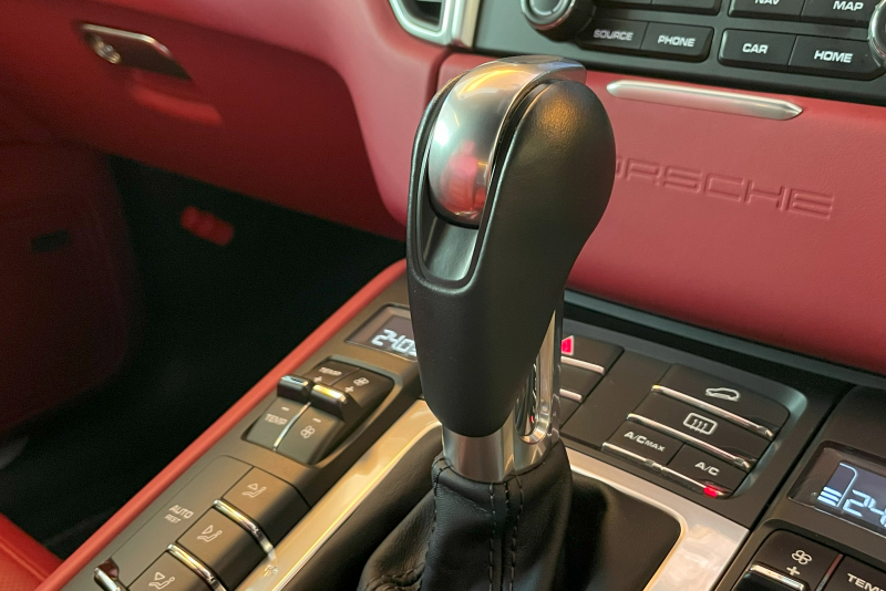 ポルシェ マカン 中古車