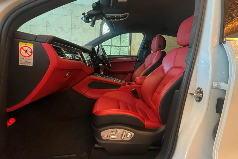 ポルシェ マカン 中古車