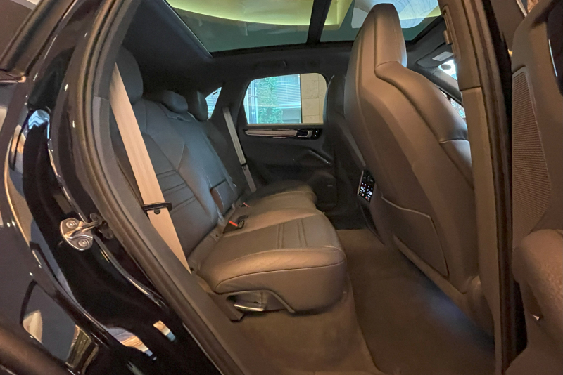 ポルシェ カイエン 中古車