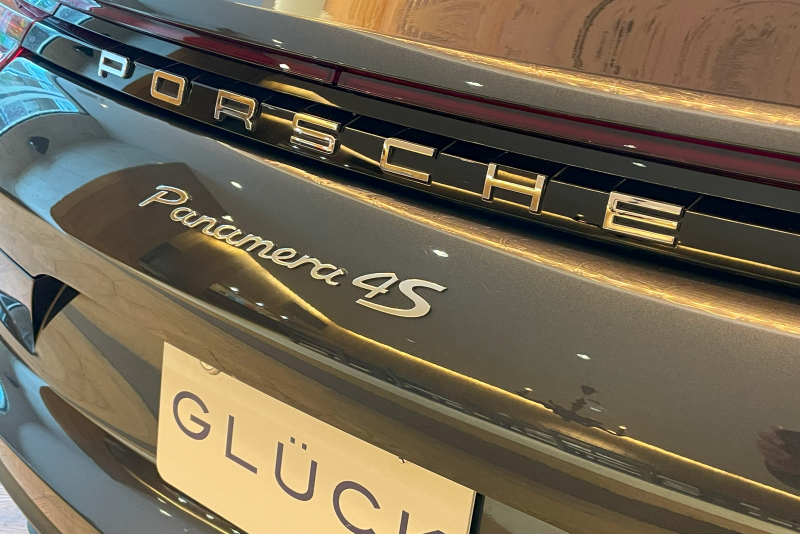 ポルシェ パナメーラ 中古車