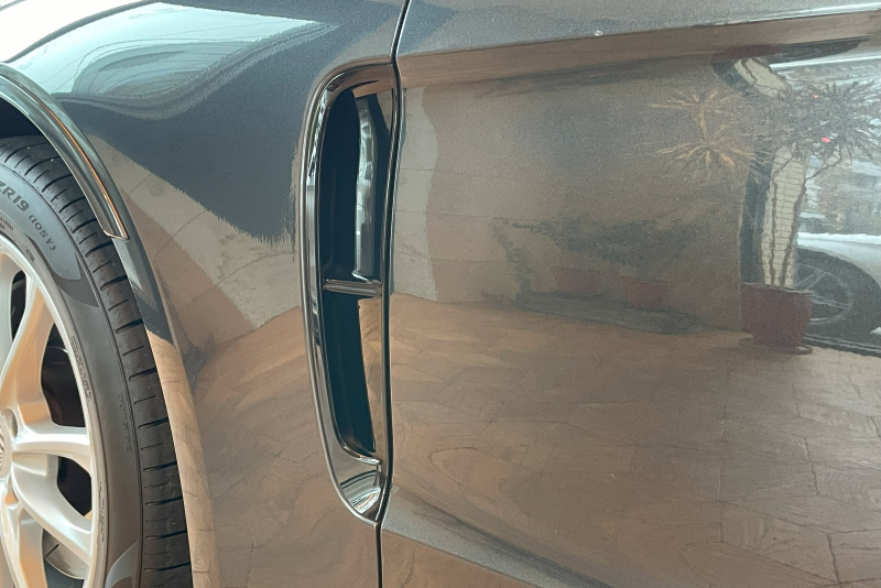 ポルシェ パナメーラ 中古車