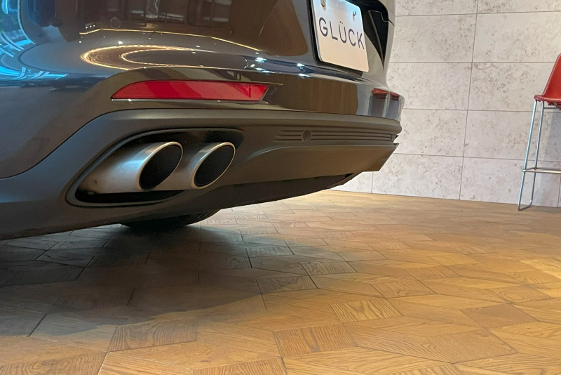 ポルシェ パナメーラ 中古車