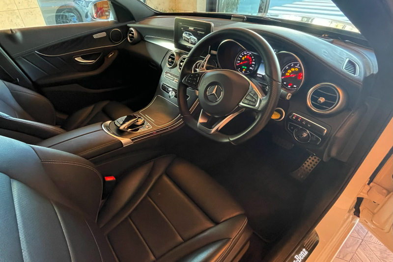 メルセデスベンツ Cクラス 中古車