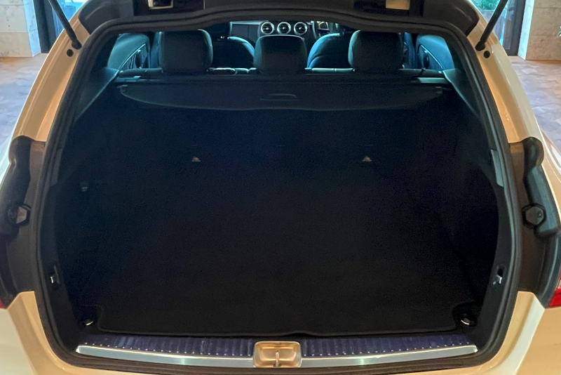 メルセデスベンツ Cクラス 中古車