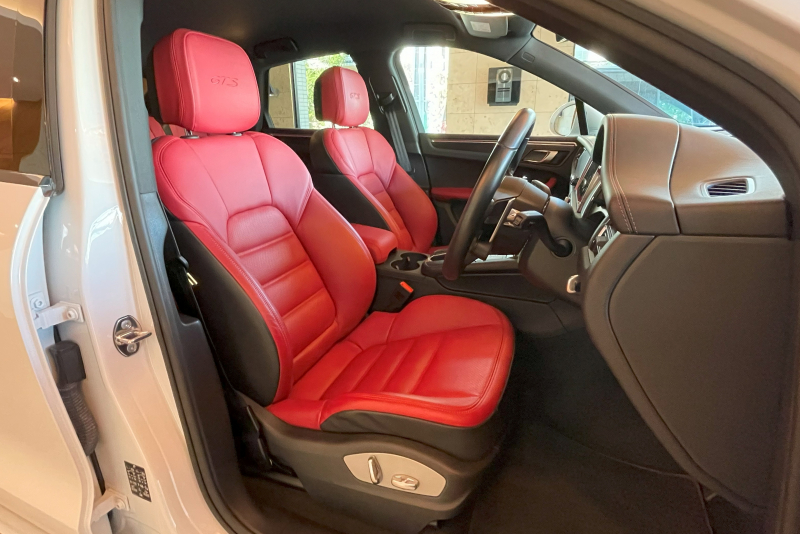 ポルシェ マカン 中古車