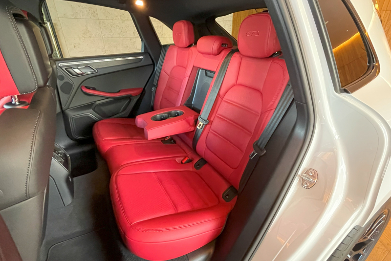 ポルシェ マカン 中古車