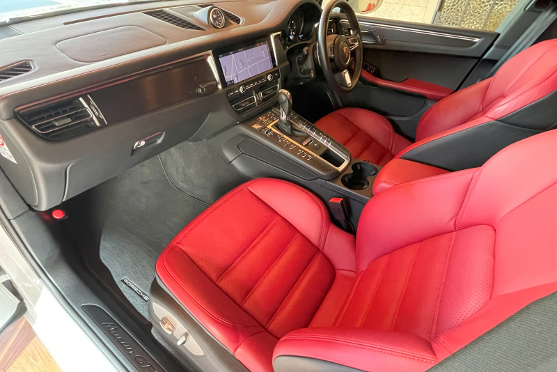 ポルシェ マカン 中古車