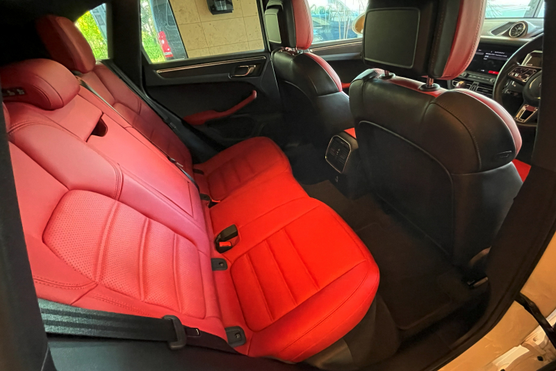 ポルシェ マカン 中古車