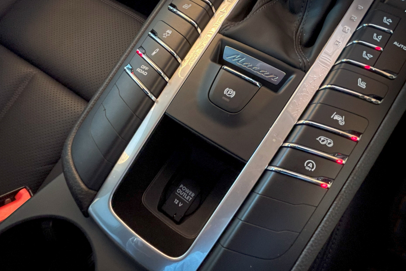 ポルシェ マカン 中古車