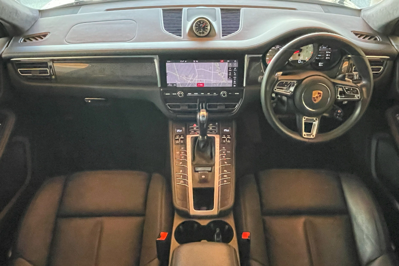 ポルシェ マカン 中古車