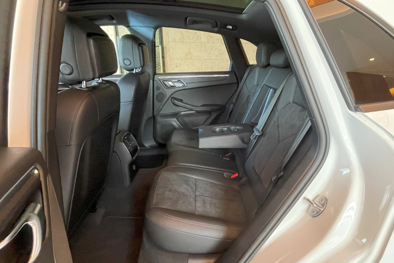 ポルシェ マカン 中古車