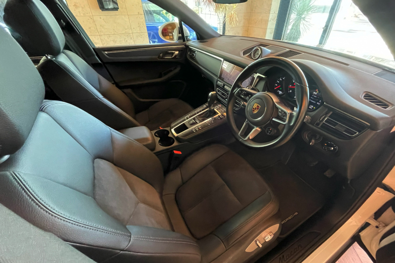 ポルシェ マカン 中古車