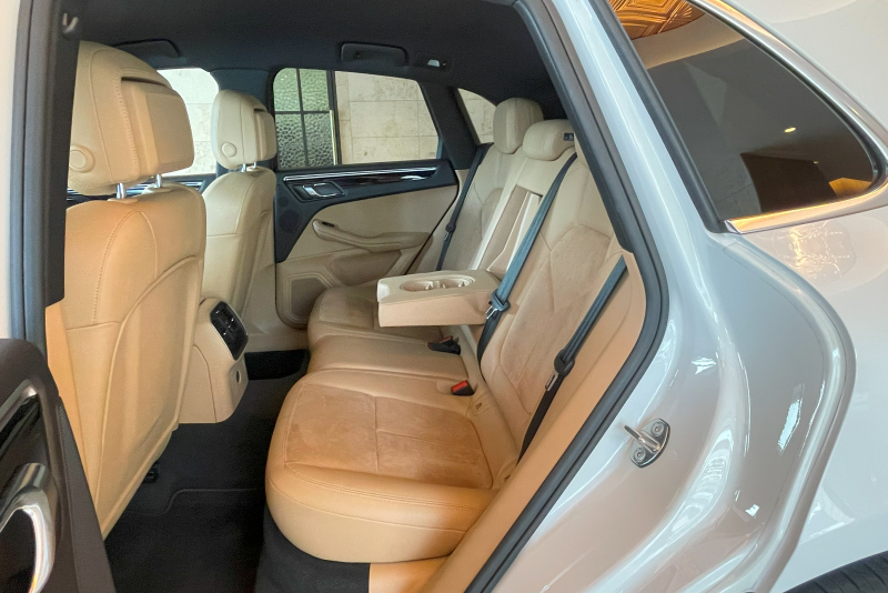 ポルシェ マカン 中古車