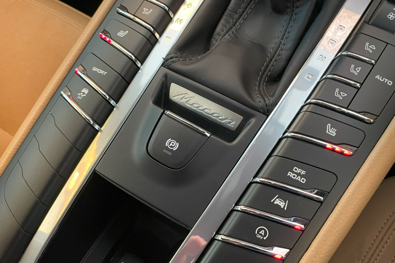 ポルシェ マカン 中古車