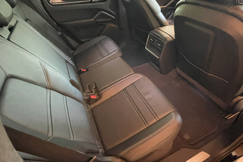 ポルシェ カイエンクーペ 中古車