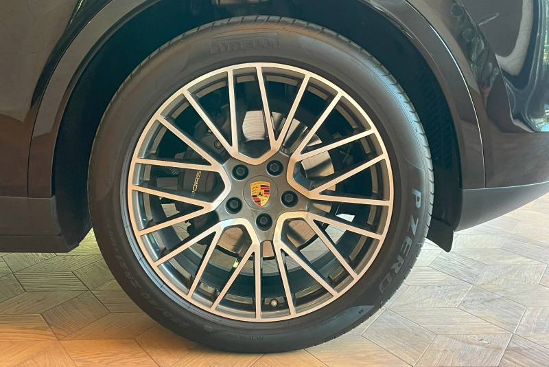 ポルシェ カイエンクーペ 中古車