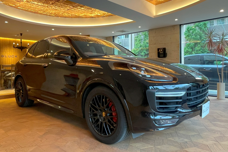 ポルシェ カイエン GTS 3.6 ツインターボ 4WD サンルーフ