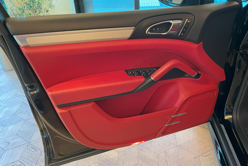 ポルシェ カイエン 中古車