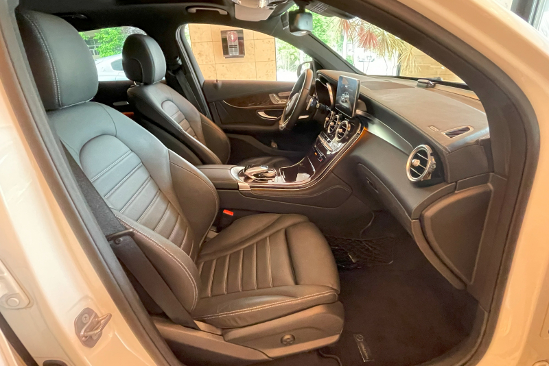 メルセデスベンツ GLCクーペ 中古車