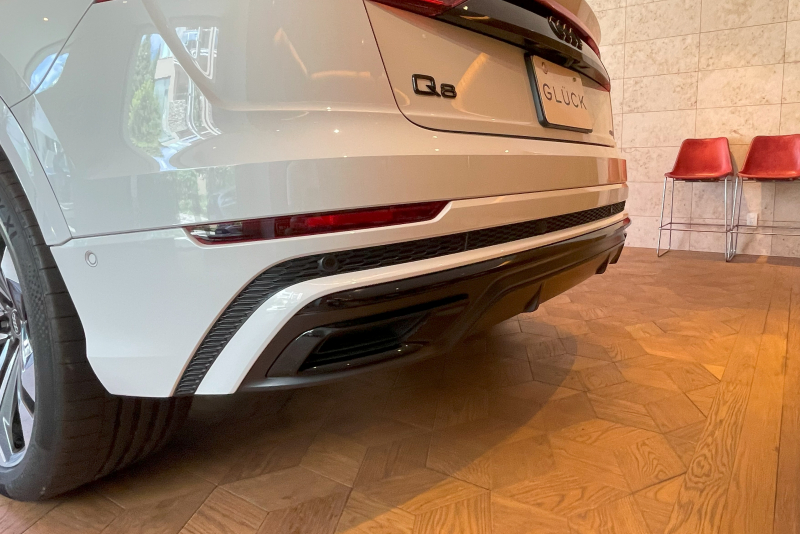 アウディ Q8 中古車