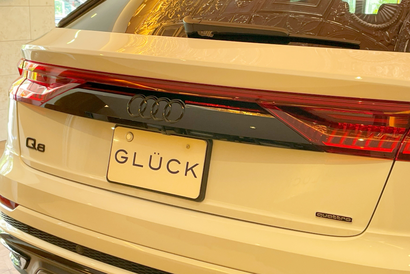 アウディ Q8 中古車