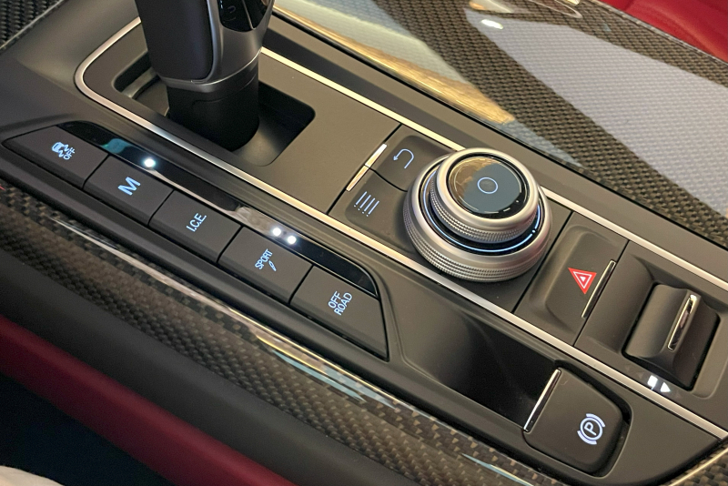 マセラティ レヴァンテ 中古車