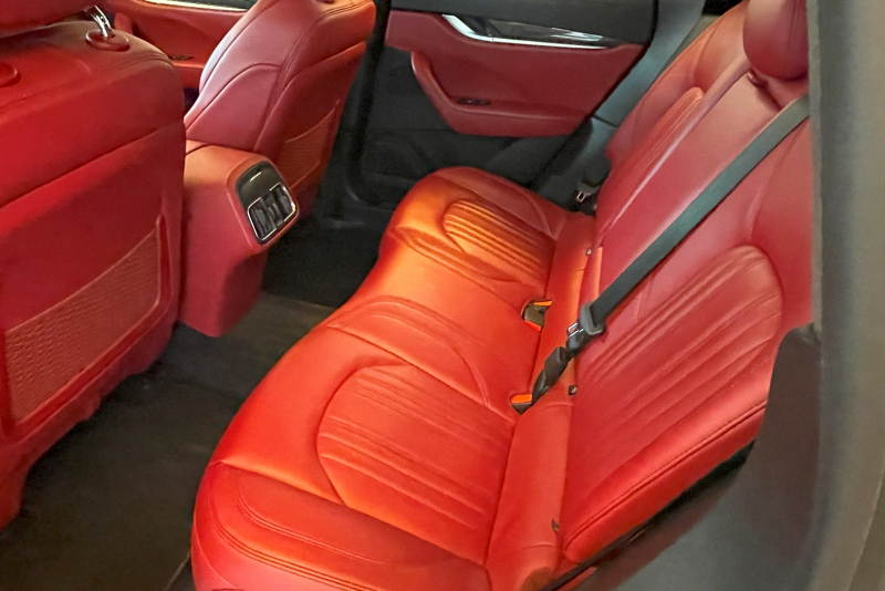 マセラティ レヴァンテ 中古車