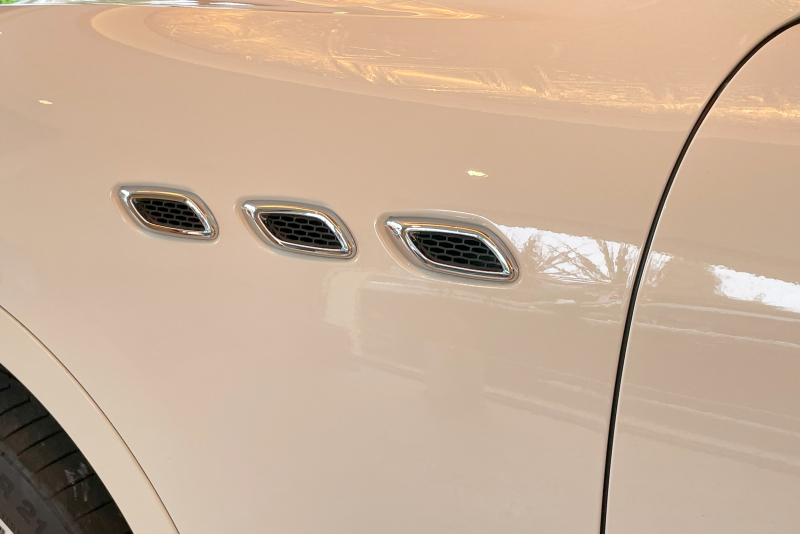 マセラティ レヴァンテ 中古車