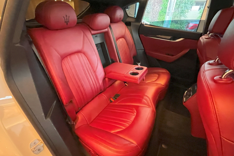 マセラティ レヴァンテ 中古車