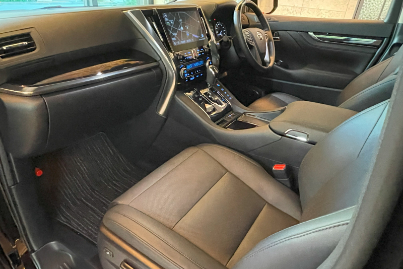 トヨタ アルファード ハイブリッド 中古車